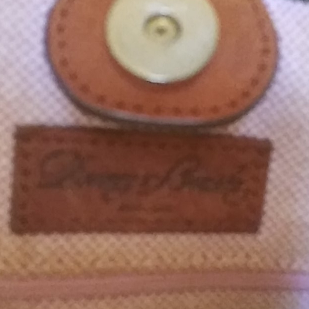 Dooney and bourke purse
